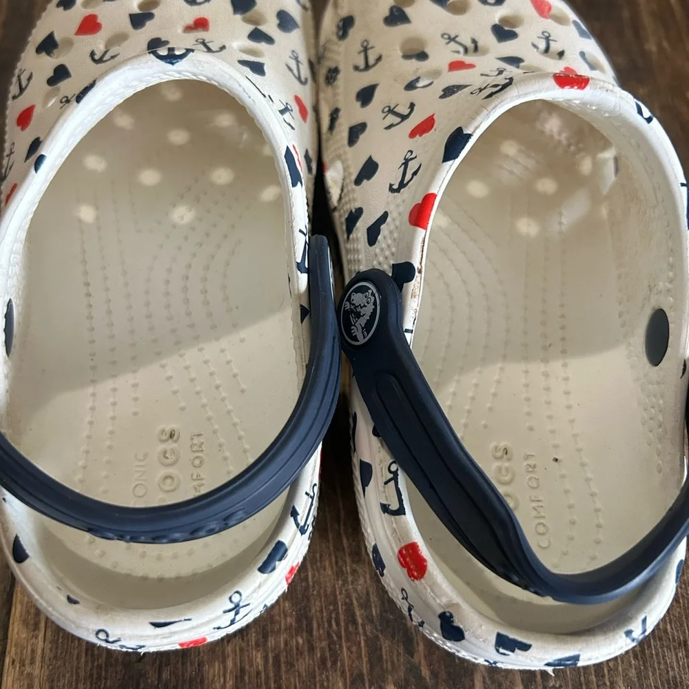 Crocs Classic White Anchor & Hearts Print Clogs US Size C 13‎ Unisex Children